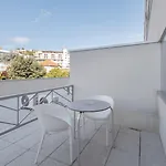Navarras فندق 3*