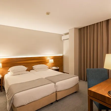 Navarras Hotel 3*