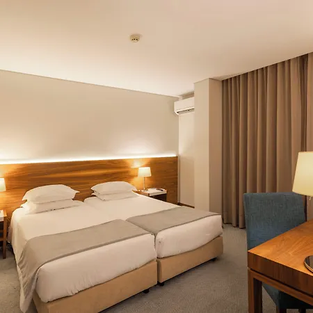 Navarras מלון 3*