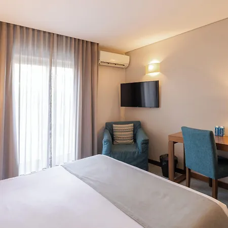 Navarras 3* אמרנטה