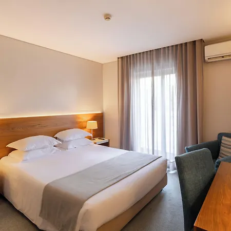 Navarras Hotel 3*