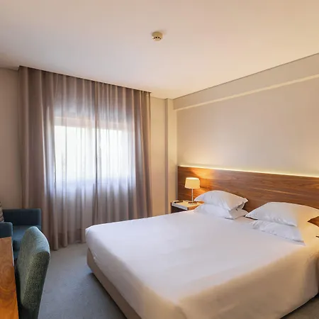 Navarras Hotel 3*